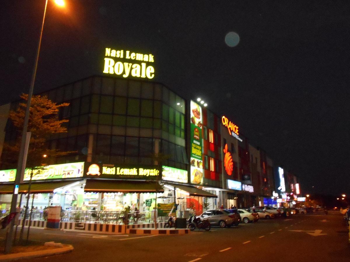 Hotel 126 Sepang Luaran gambar