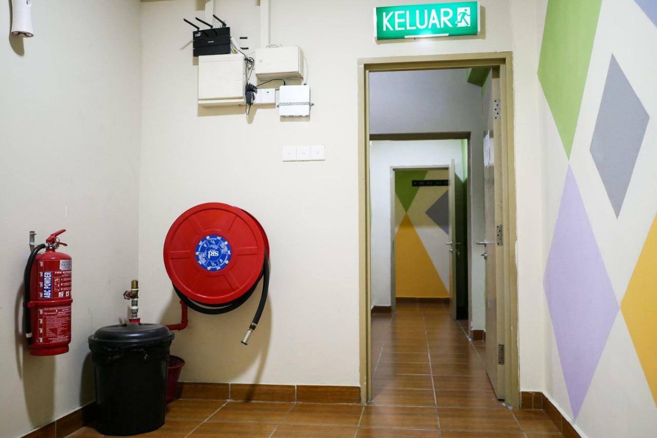 Hotel 126 Sepang Luaran gambar