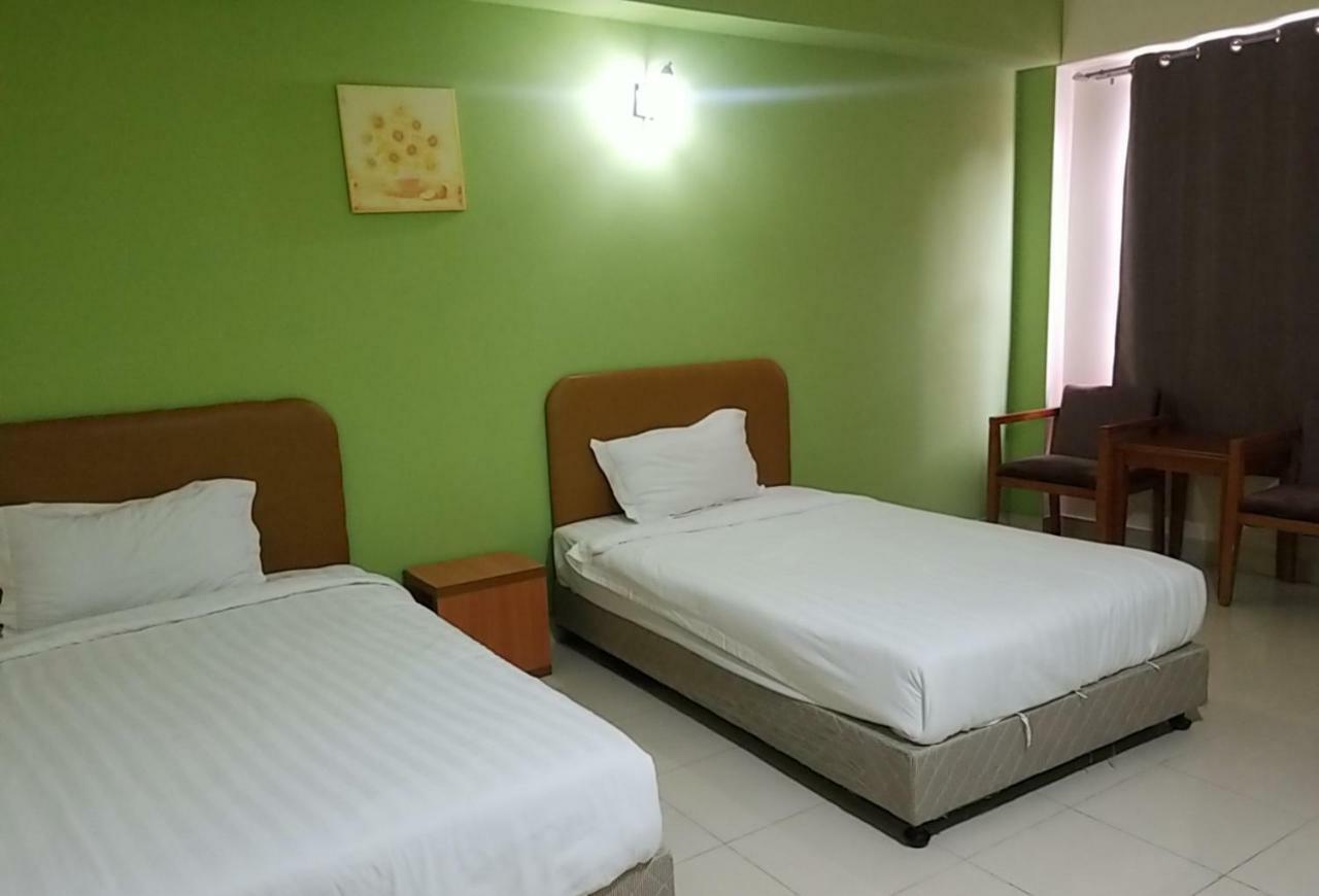 Hotel 126 Sepang Luaran gambar